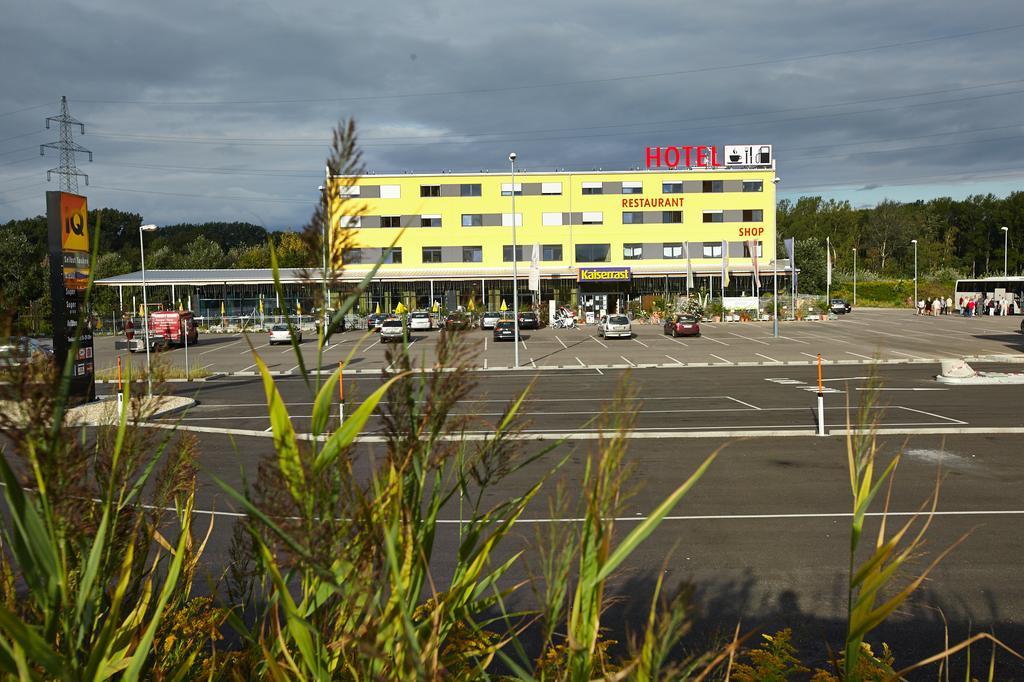 Kaiserrast Stockerau Exteriér fotografie