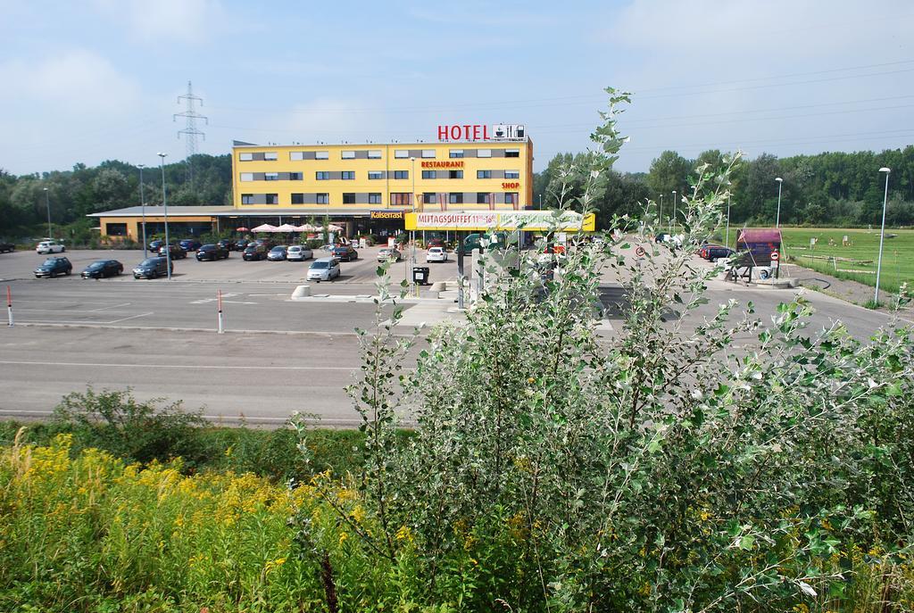 Kaiserrast Stockerau Exteriér fotografie